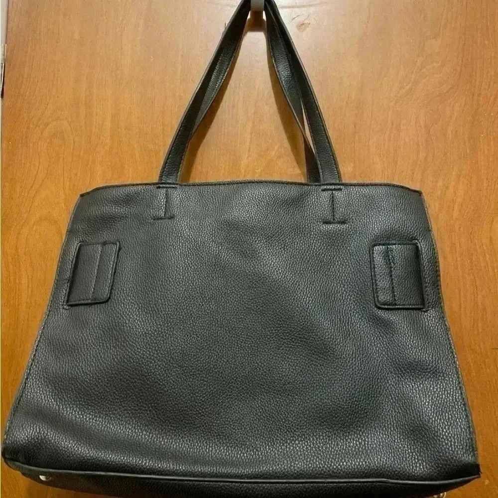 London Fog black purse - Picture 2 of 6